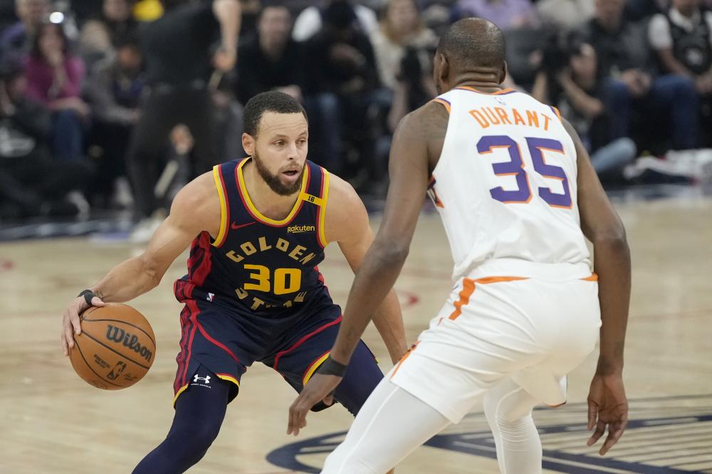 赛季中途被 赛季中途被