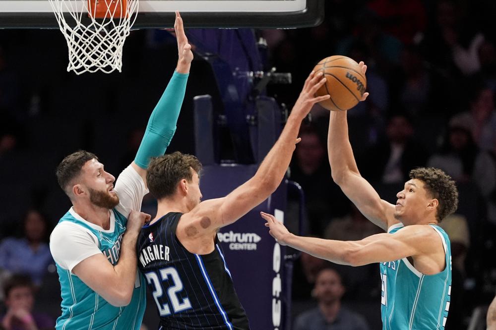 同时减轻他 同时减轻他