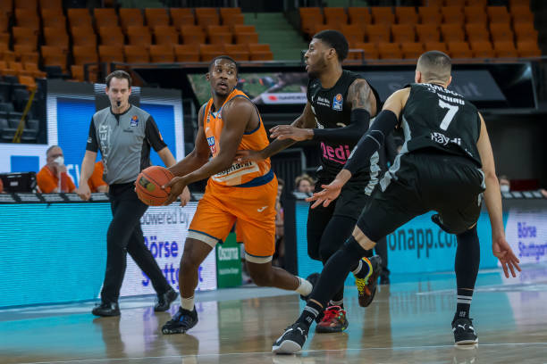 琼斯作为核 琼斯作为核