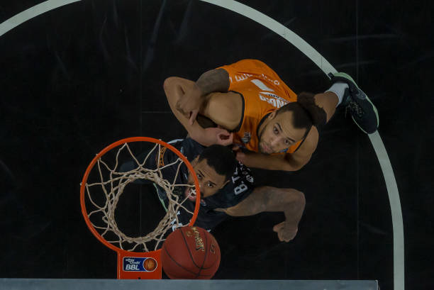 比赛中崭露 比赛中崭露